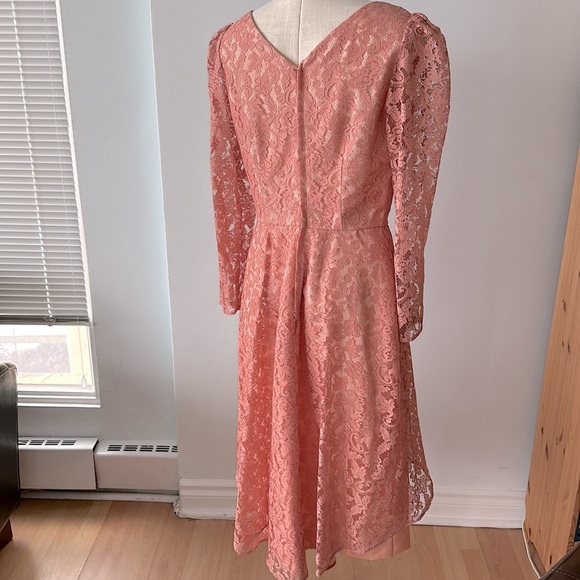 Vintage pretty in pink lace dress - Picture 7 of 10